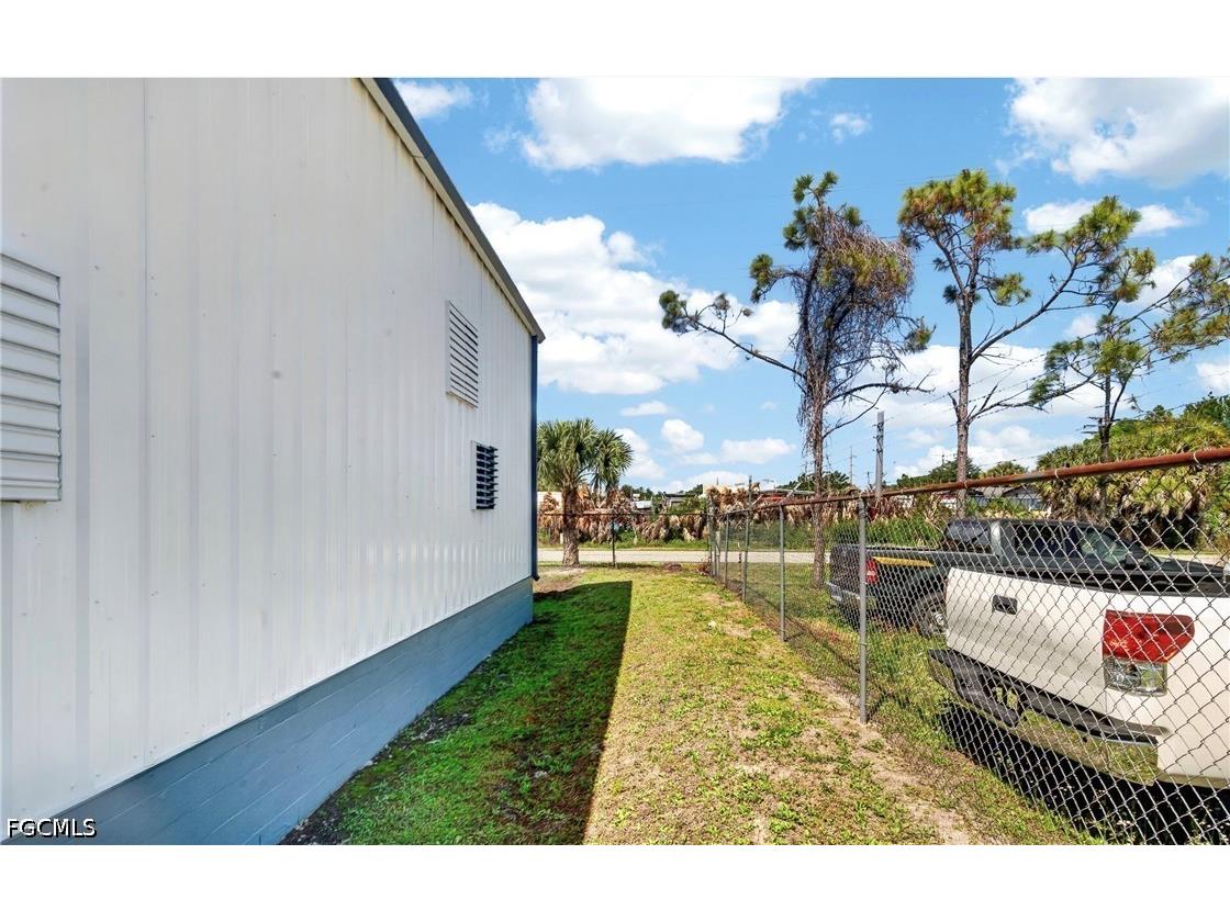 236 Pondella Road North Fort Myers FL 33903 2026016025 image33