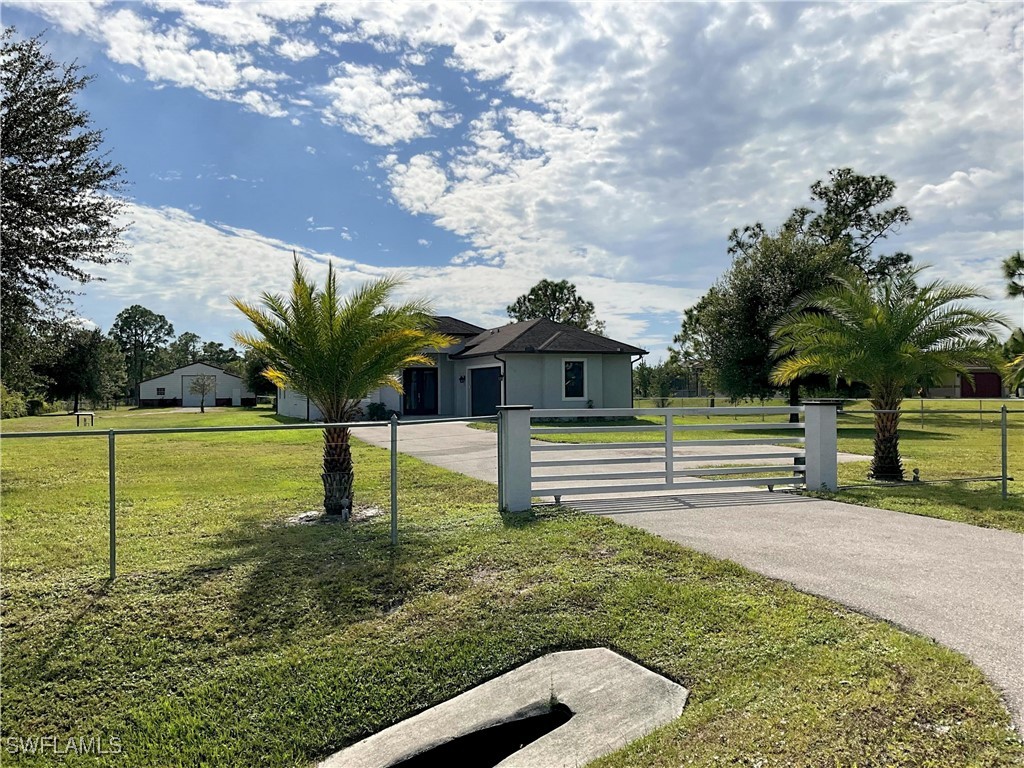 2360 37th Avenue NE Naples FL 34120 225080232 image1