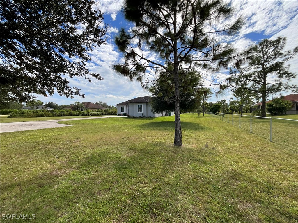 2360 37th Avenue NE Naples FL 34120 225080232 image3