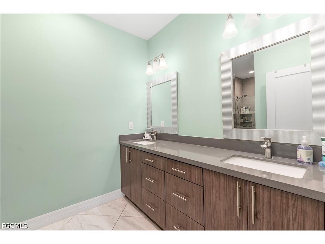 2360 Burton Avenue Fort Myers FL 33907 2026025227 image18