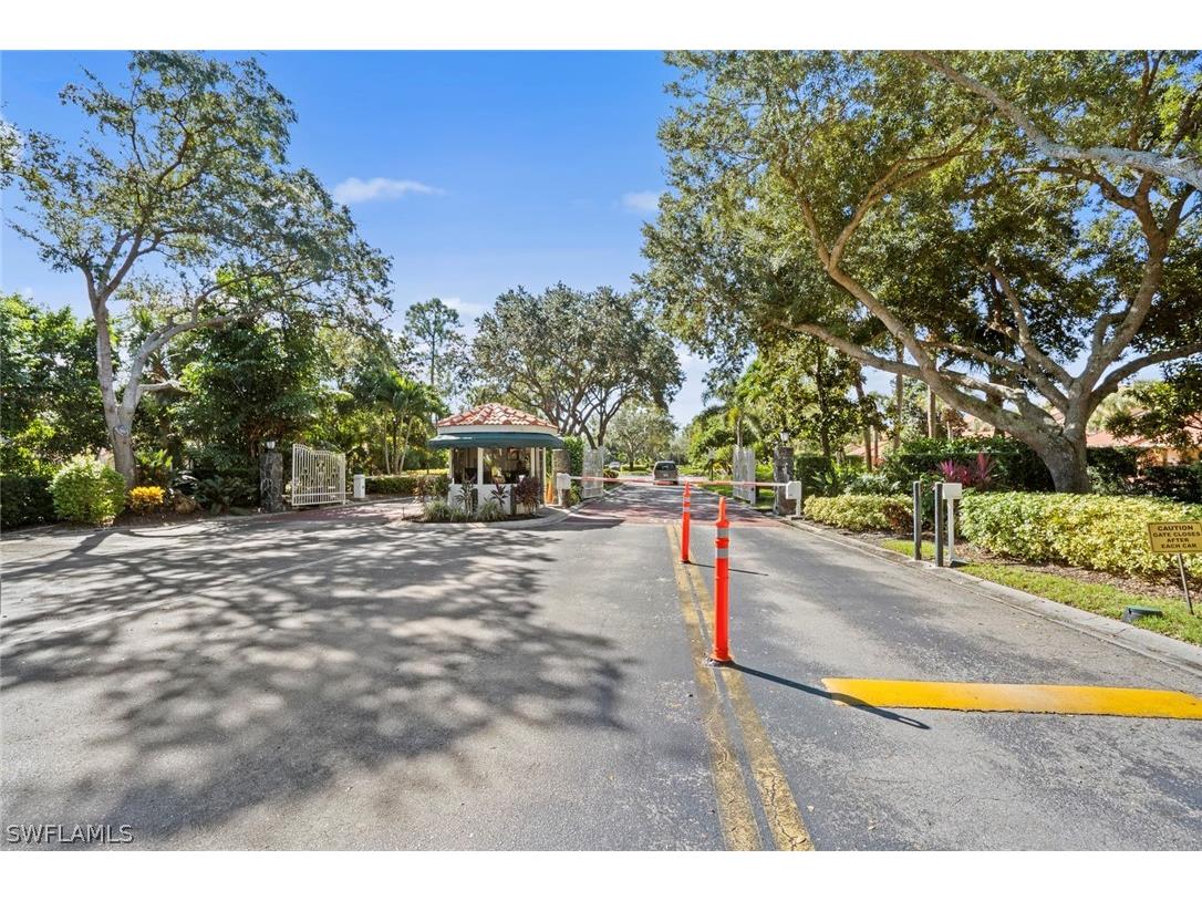 2360 Hidden Lake Court #8410 Naples FL 34112 226008432 image27