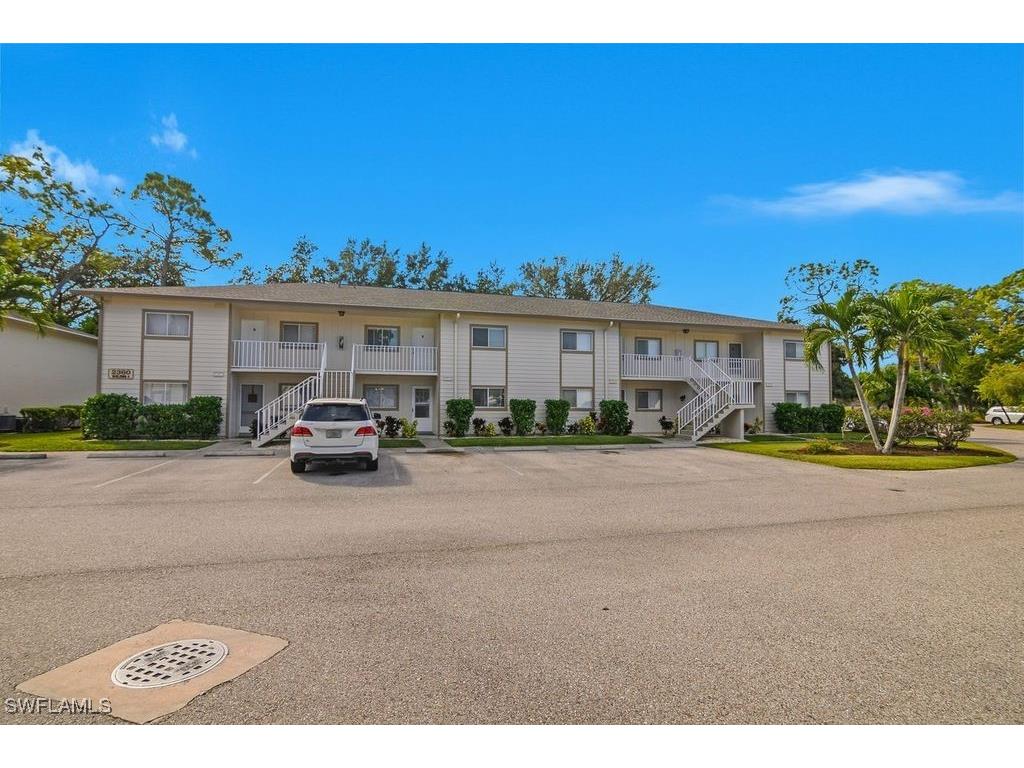 2360 Naples Trace Circle #2 Naples FL 34109 225084088 image2