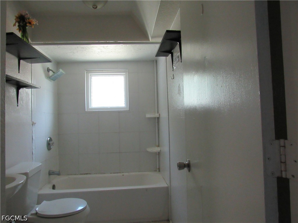 2365 Canal Street Fort Myers FL 33901 2026014606 image6