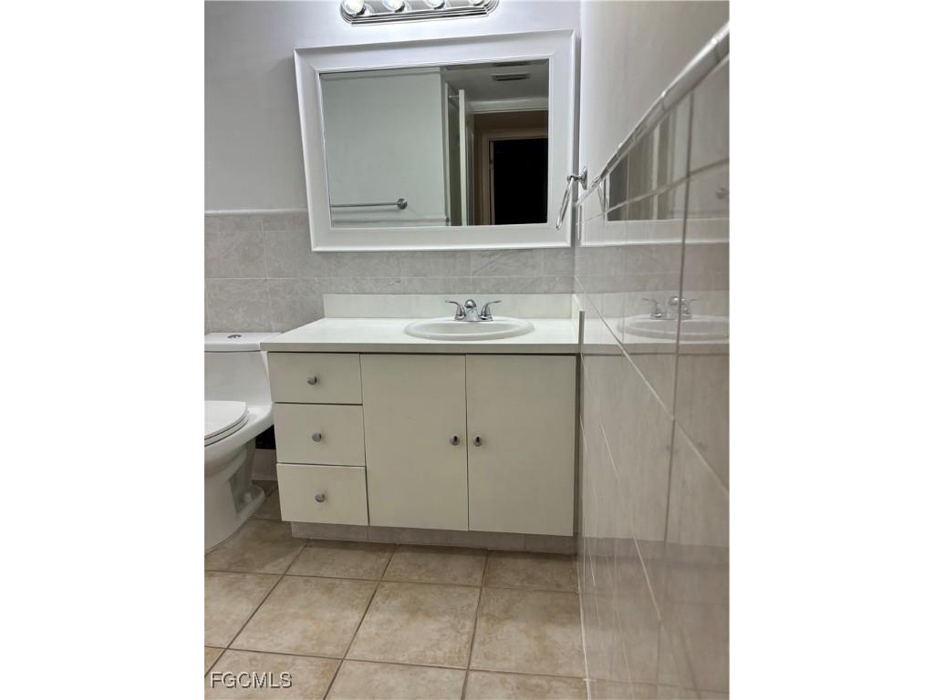 2366 E Mall Drive #119 Fort Myers FL 33901 2025011203 image14