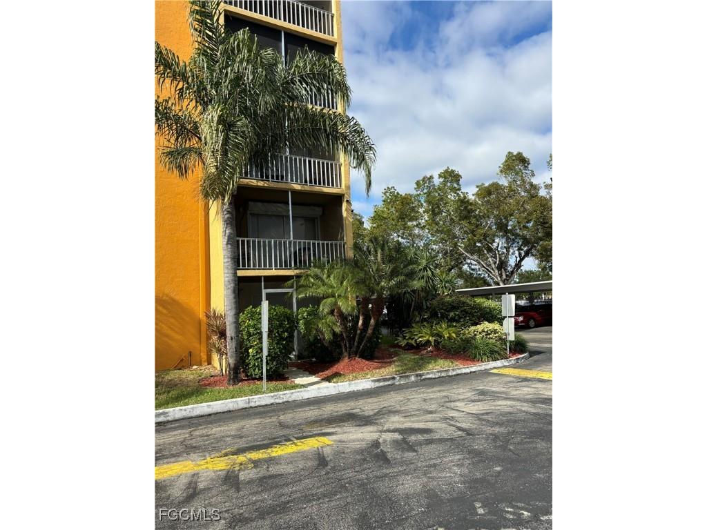 2366 E Mall Drive #119 Fort Myers FL 33901 2025011203 image3