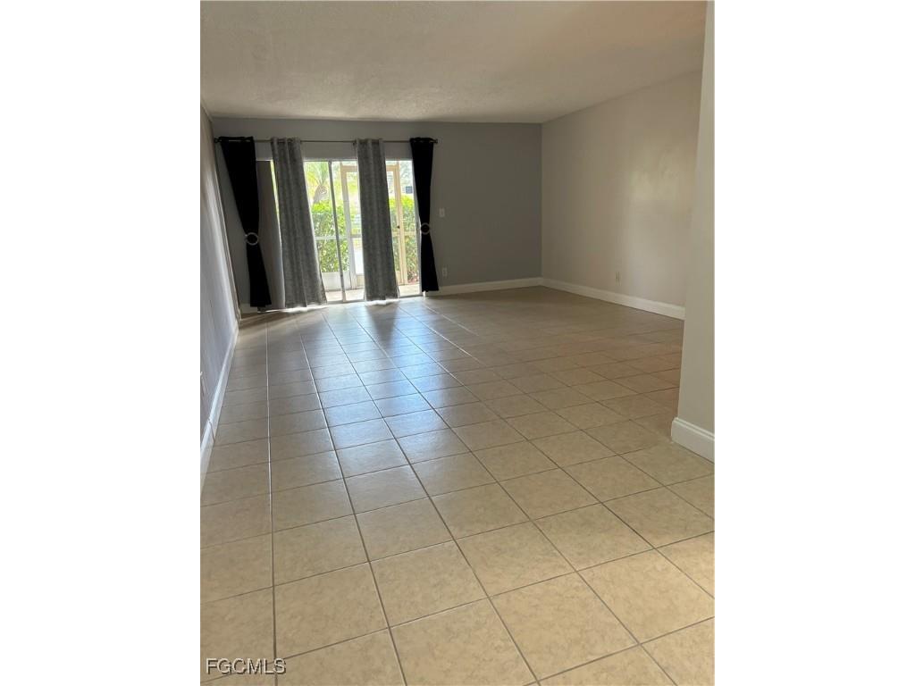 2366 E Mall Drive #119 Fort Myers FL 33901 2025011203 image5
