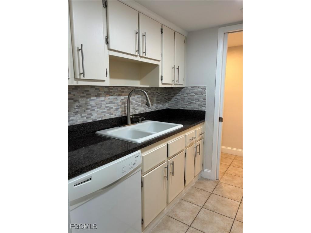 2366 E Mall Drive #119 Fort Myers FL 33901 2025011203 image9