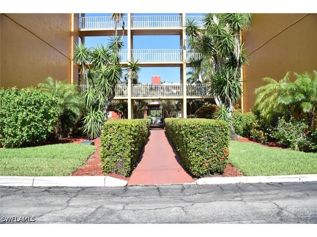 2366 E Mall Drive #211 Fort Myers FL 33901 226017511 image4
