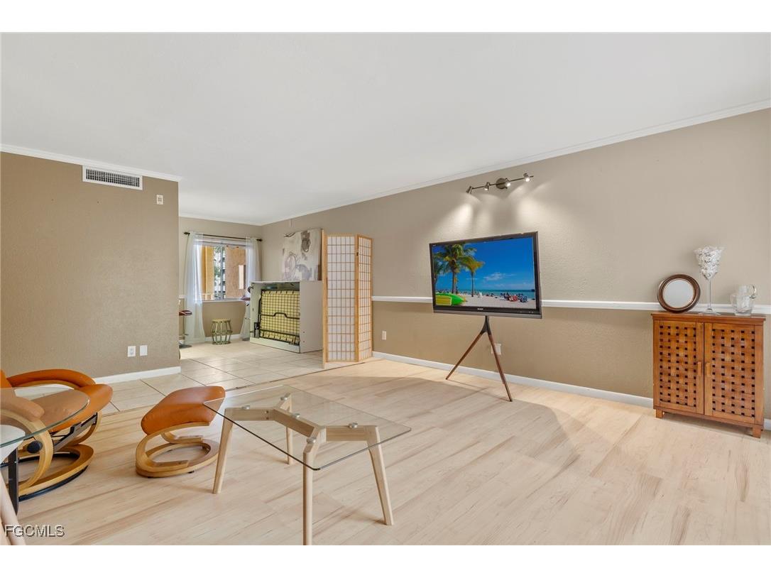 2366 E Mall Drive #213 Fort Myers FL 33901 2025012842 image10