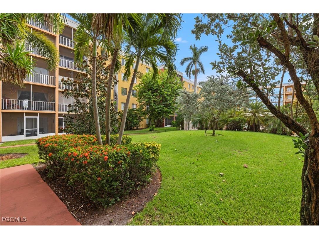 2366 E Mall Drive #213 Fort Myers FL 33901 2025012842 image19
