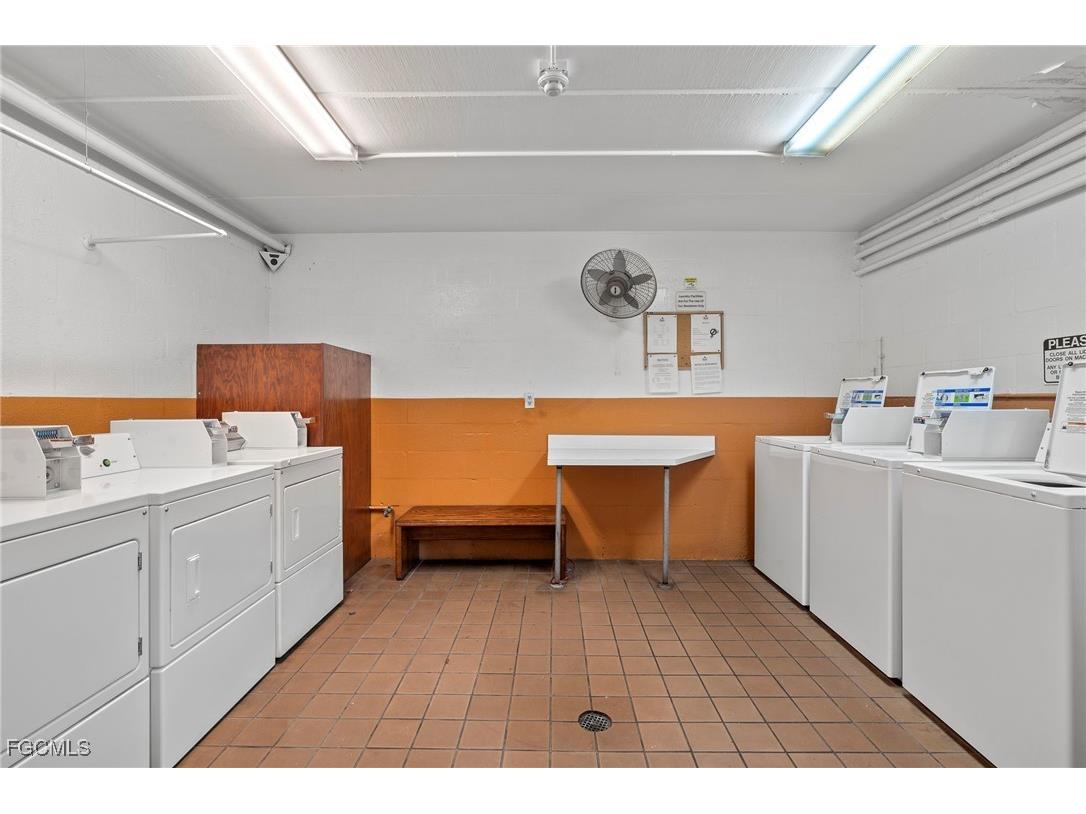 2366 E Mall Drive #213 Fort Myers FL 33901 2025012842 image21