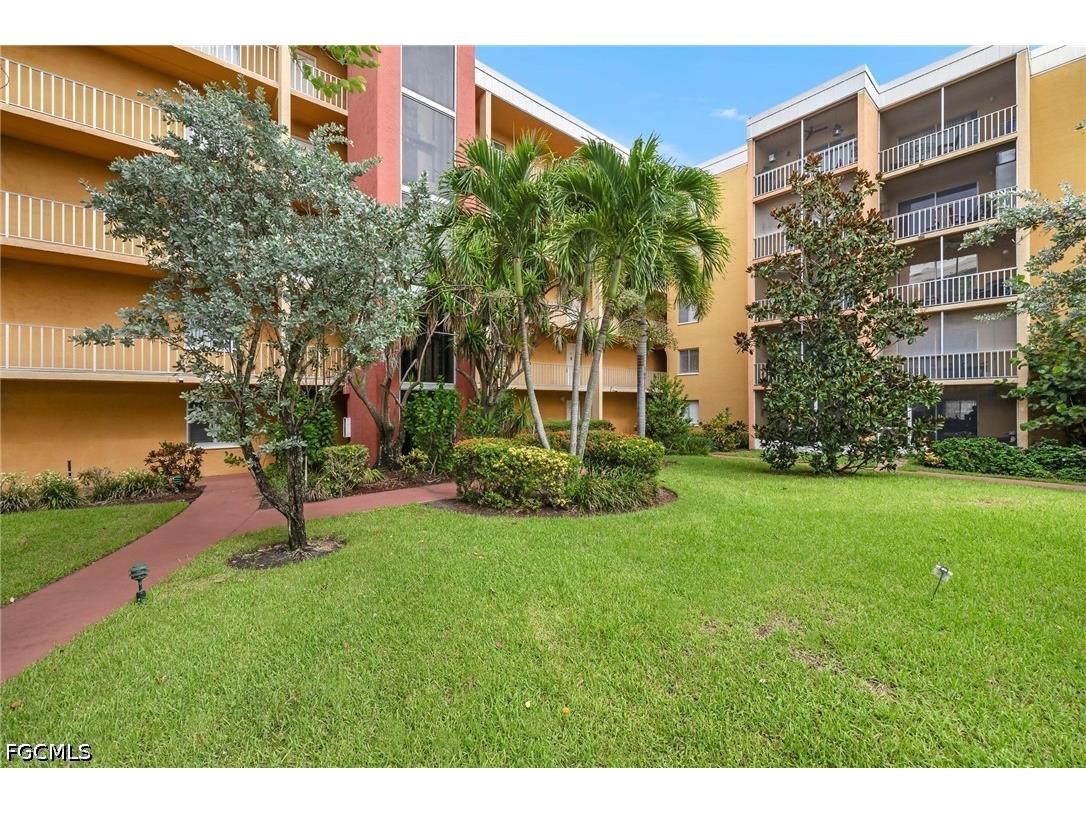 2366 E Mall Drive #213 Fort Myers FL 33901 2026025842 image19
