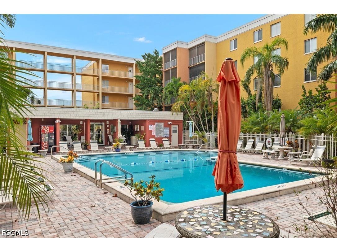 2366 E Mall Drive #213 Fort Myers FL 33901 2026025842 image22