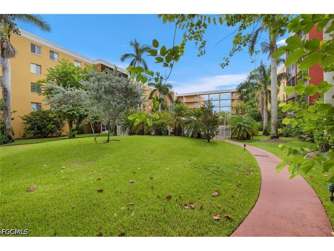 2366 E Mall Drive #213 Fort Myers FL 33901 2026025842 image23