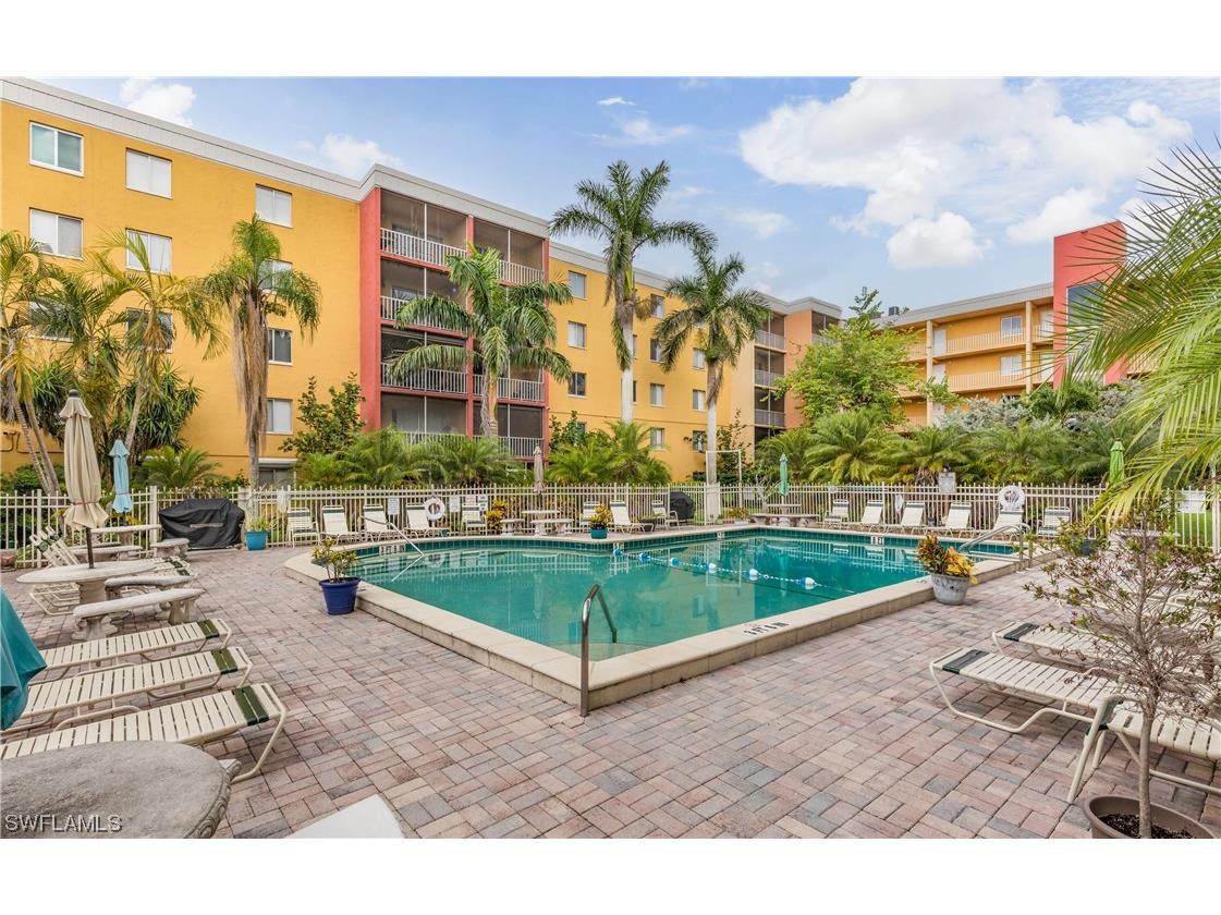 2366 E Mall Drive #216 Fort Myers FL 33901 223049285 image1