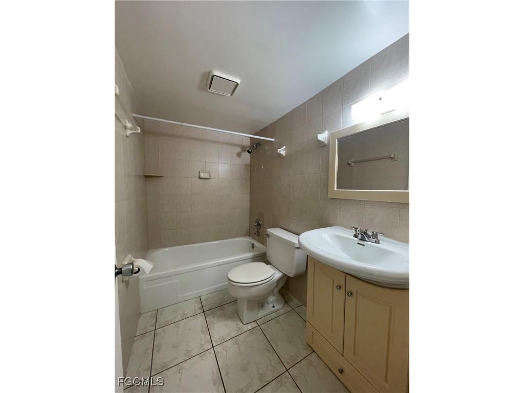 2366 E Mall Drive #304 Fort Myers FL 33901 2025025674 image23