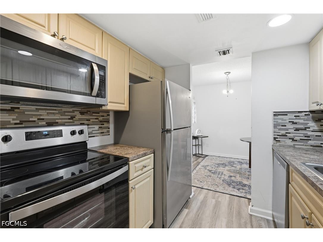2366 E Mall Drive #403 Fort Myers FL 33901 2026020155 image12