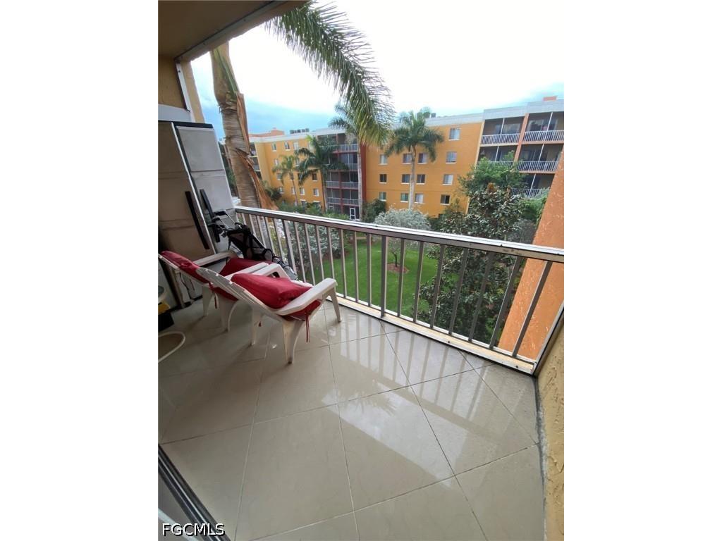 2366 E Mall Drive #414 Fort Myers FL 33901 2026014886 image2