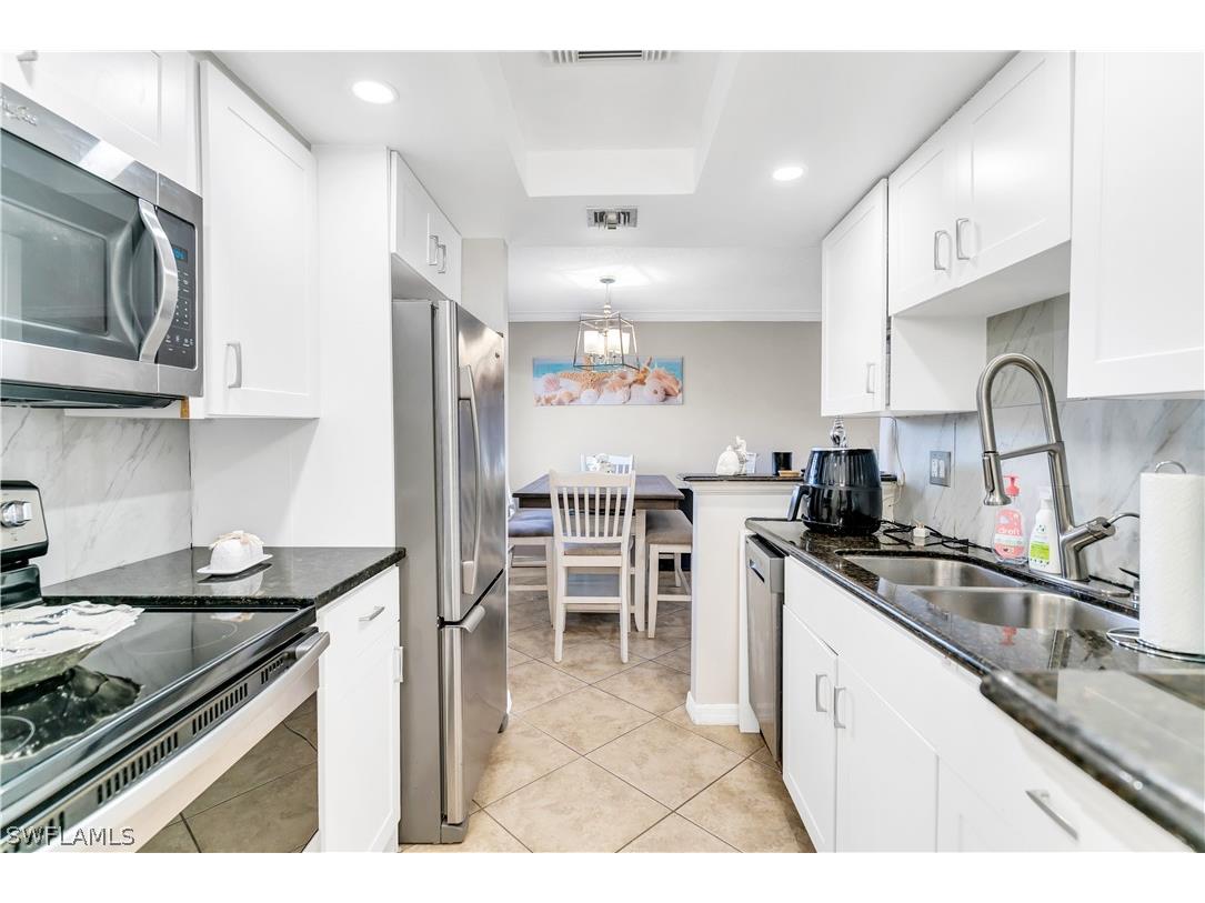 2366 E Mall Drive #415 Fort Myers FL 33901 224040968 image1