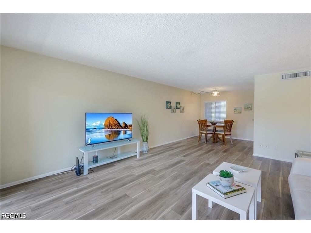 2366 E Mall Drive #418 Fort Myers FL 33901 2026018475 image4