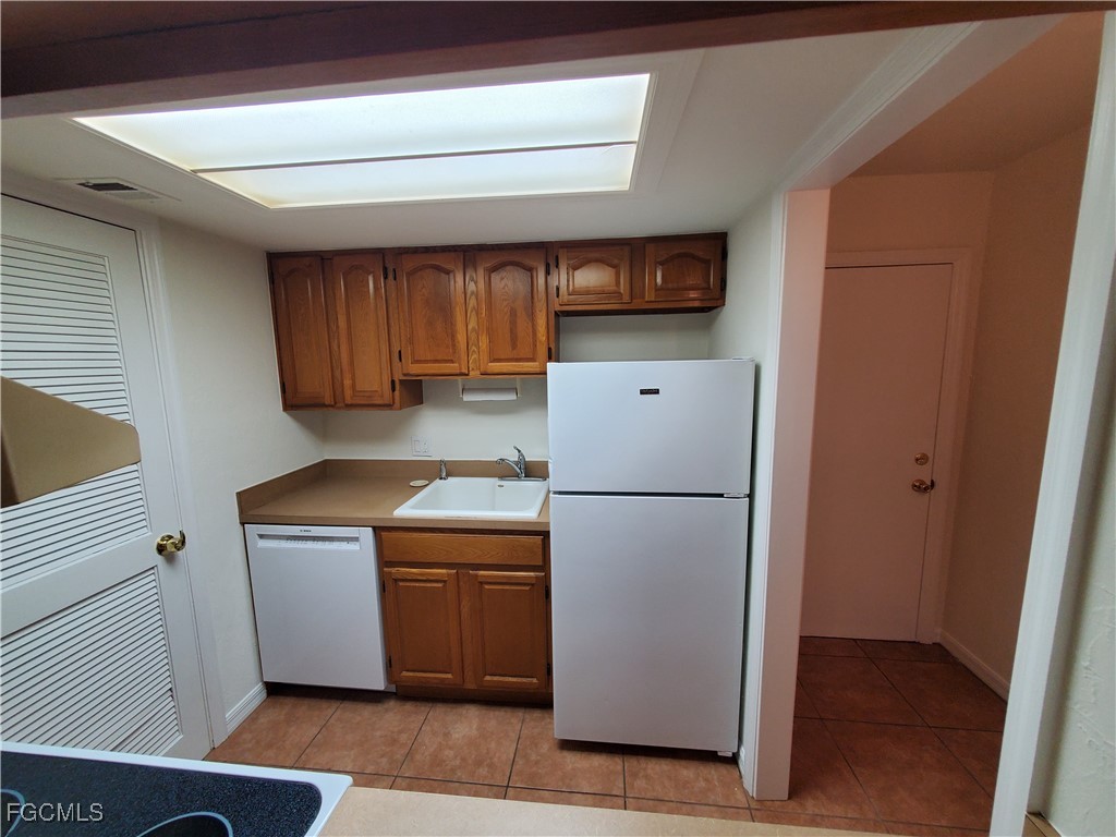 2366 E Mall Drive #421 Fort Myers FL 33901 2025005661 image15