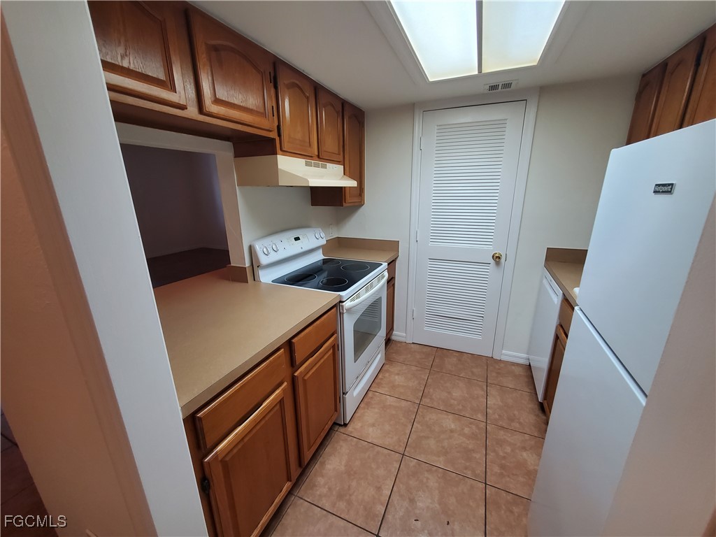 2366 E Mall Drive #421 Fort Myers FL 33901 2025005680 image15