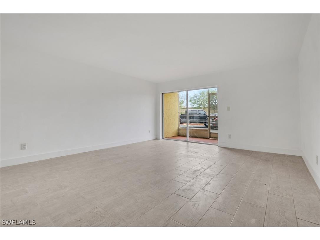 2366 E. Mall Dr #APT. 101 Fort Myers FL 33901 226007269 image12
