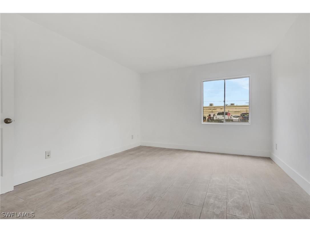 2366 E. Mall Dr #APT. 101 Fort Myers FL 33901 226007269 image17
