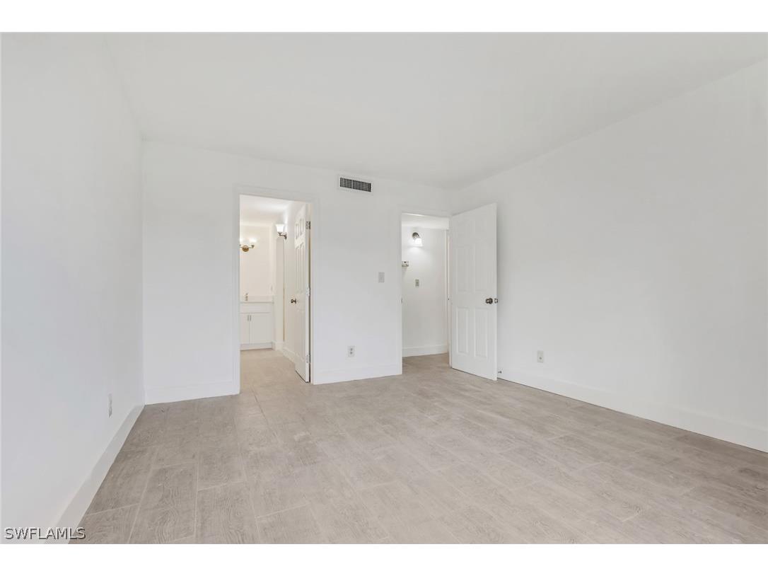 2366 E. Mall Dr #APT. 101 Fort Myers FL 33901 226007269 image18