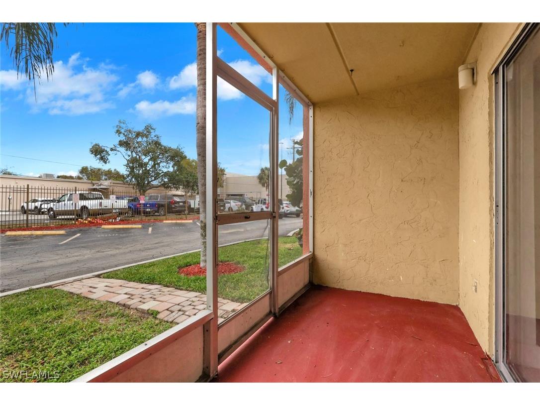 2366 E. Mall Dr #APT. 101 Fort Myers FL 33901 226007269 image25