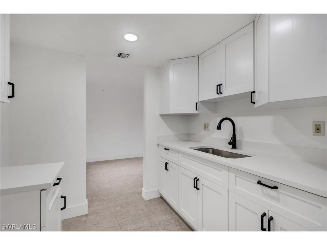 2366 E. Mall Dr #APT. 101 Fort Myers FL 33901 226007269 image5