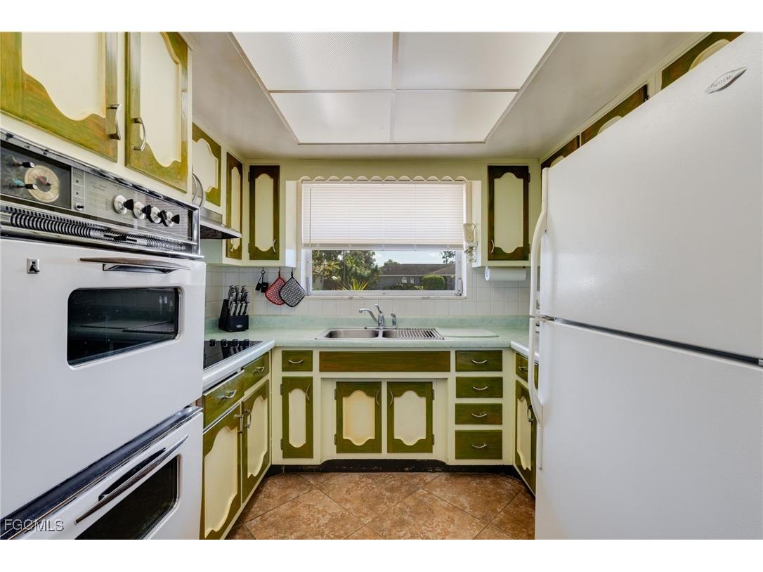 2367 Dover Avenue Fort Myers FL 33907 2025024039 image17