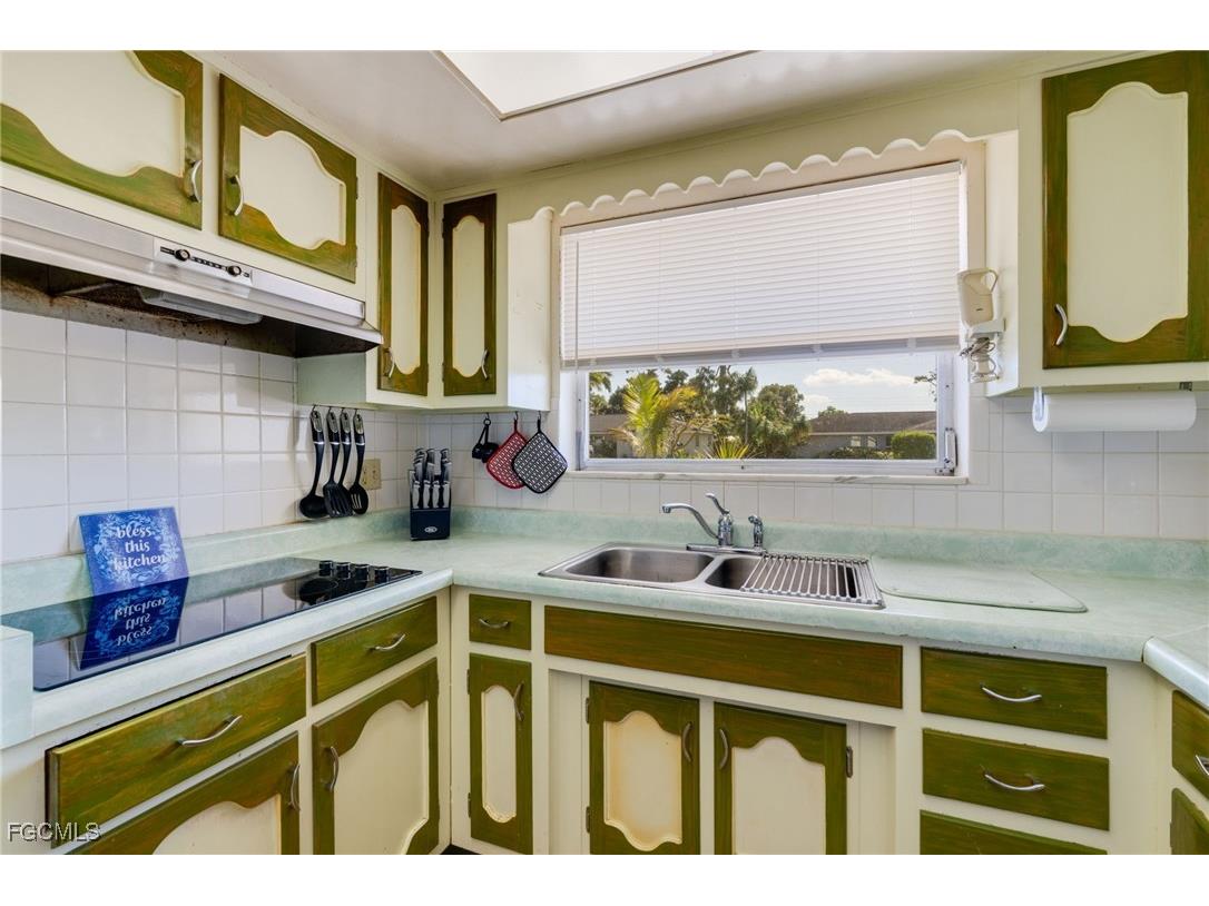 2367 Dover Avenue Fort Myers FL 33907 2025024039 image18
