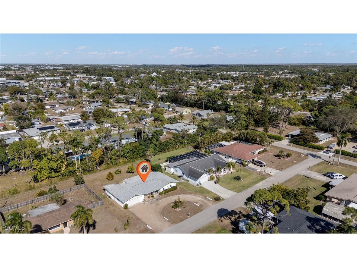 2367 Dover Avenue Fort Myers FL 33907 2025024039 image23