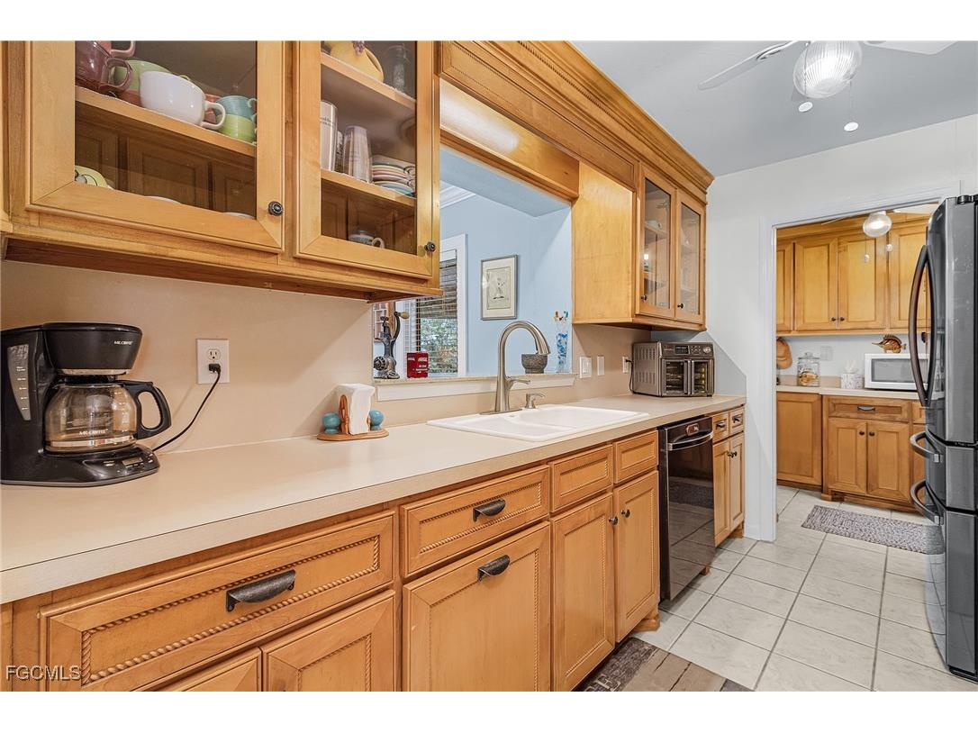 2368 Date Street Saint James City FL 33956 2025007813 image11