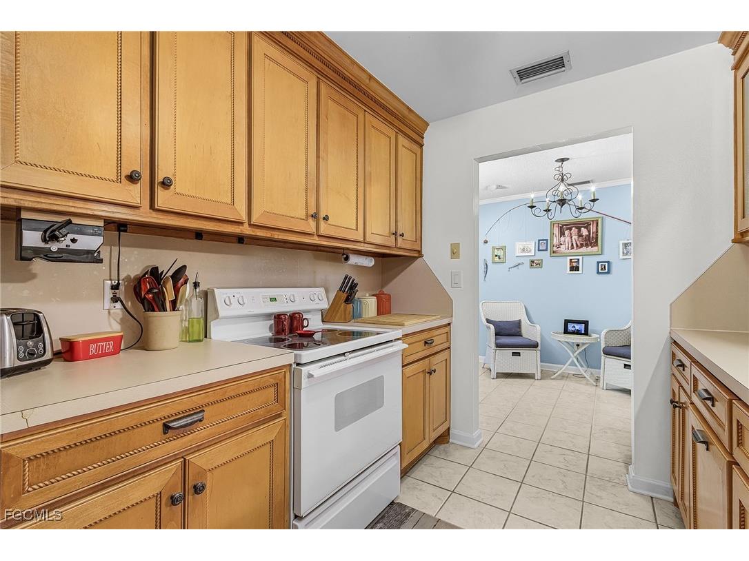 2368 Date Street Saint James City FL 33956 2025007813 image12