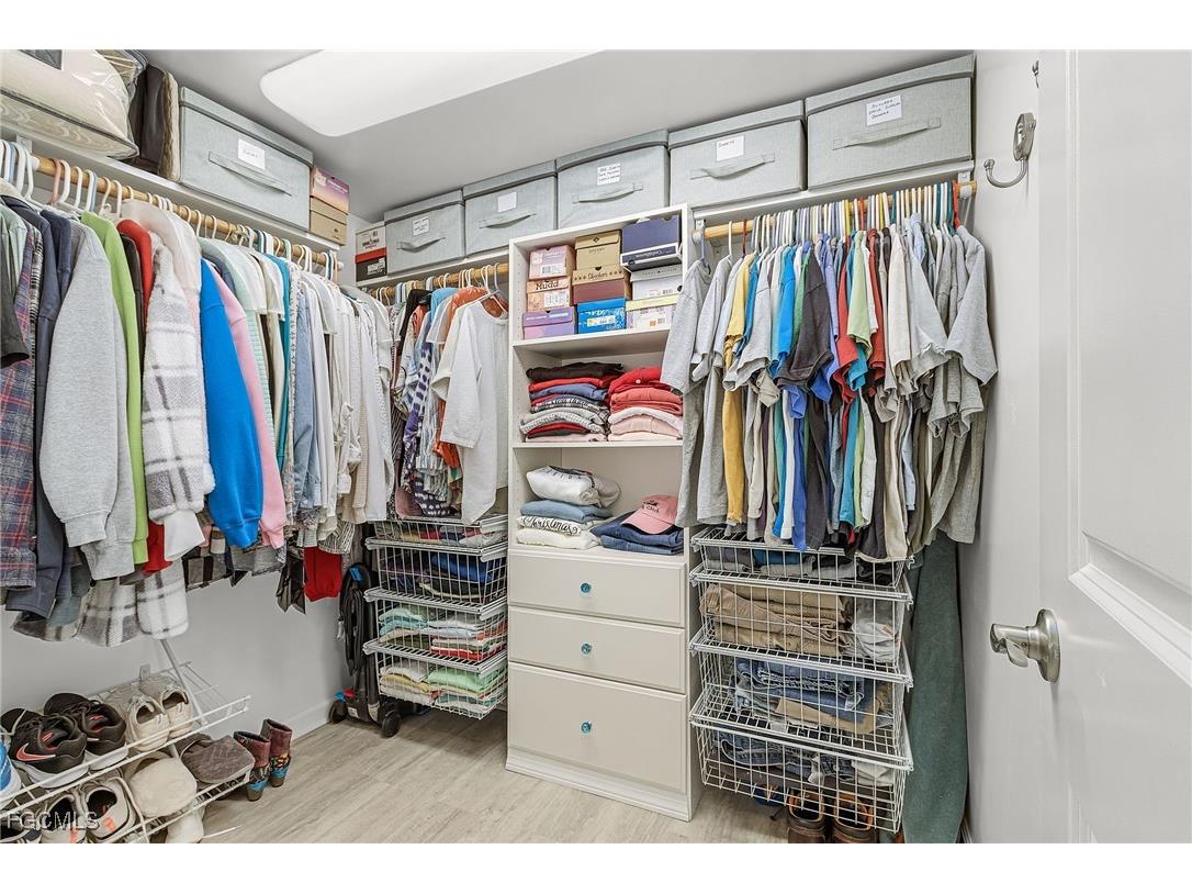 2368 Date Street Saint James City FL 33956 2025007813 image24