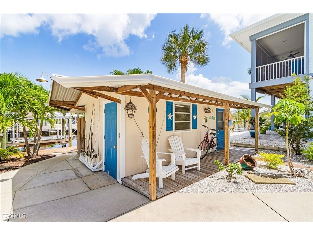 2368 Date Street Saint James City FL 33956 2025007813 image28