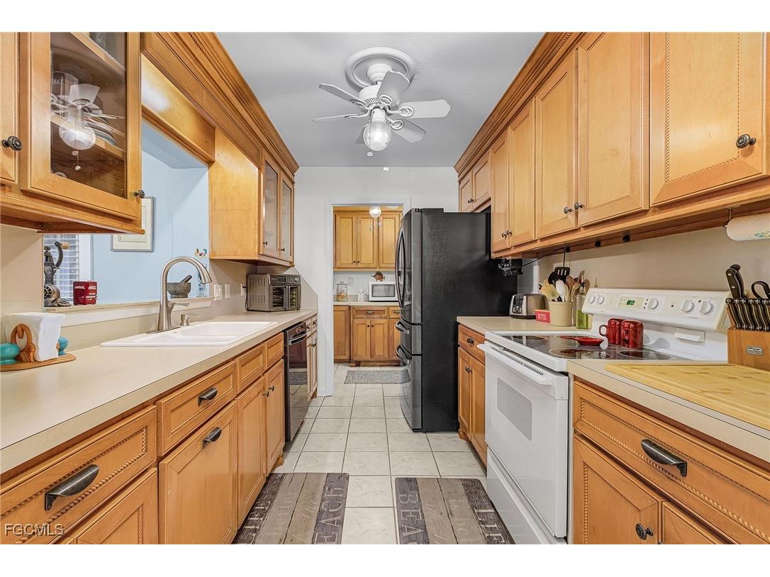 2368 Date Street Saint James City FL 33956 2025007813 image4