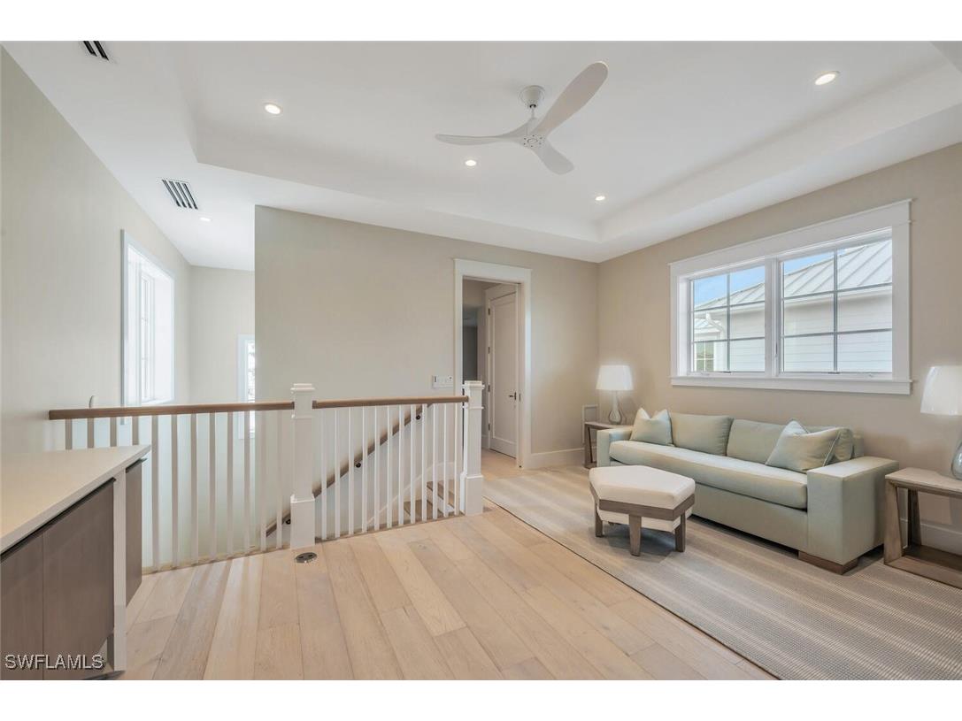 237 13th Street S Naples FL 34102 225059026 image10