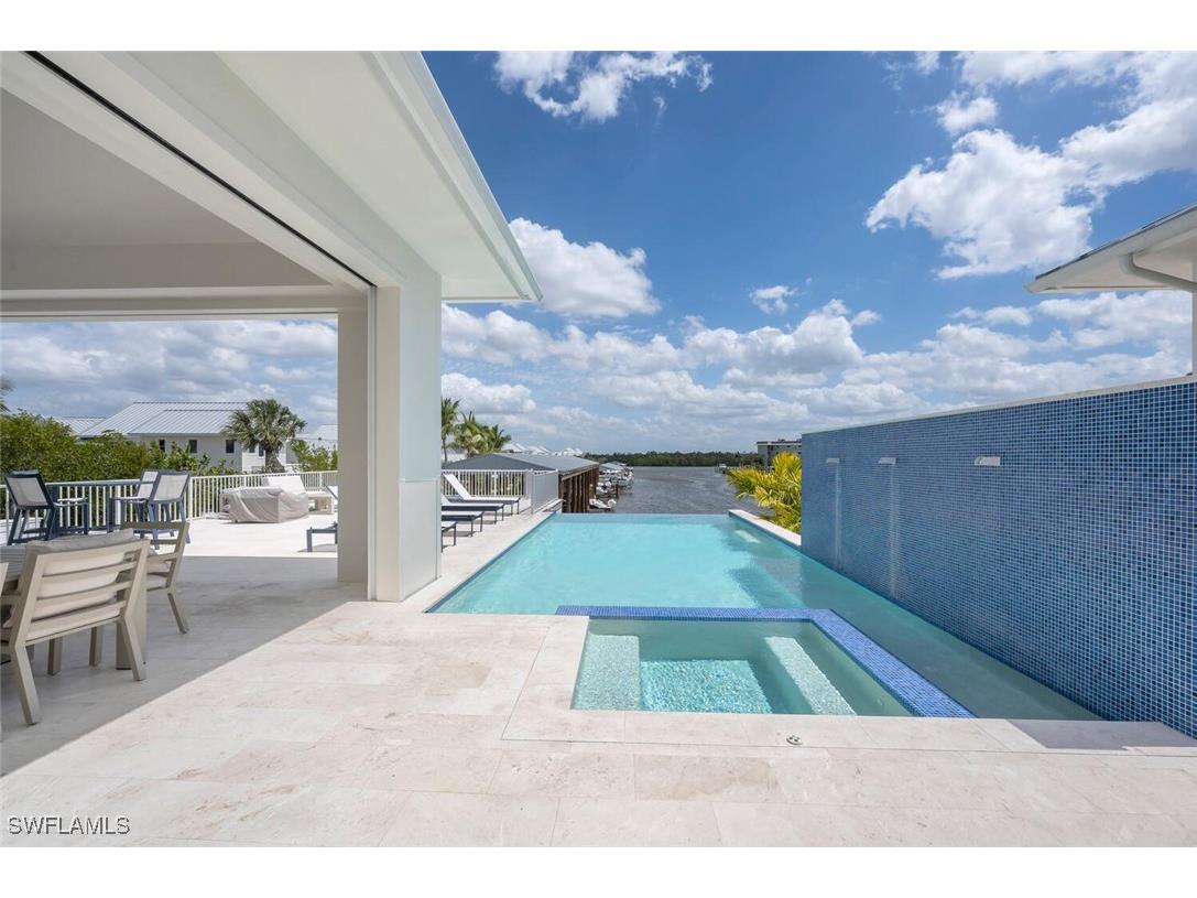 237 13th Street S Naples FL 34102 225059026 image24