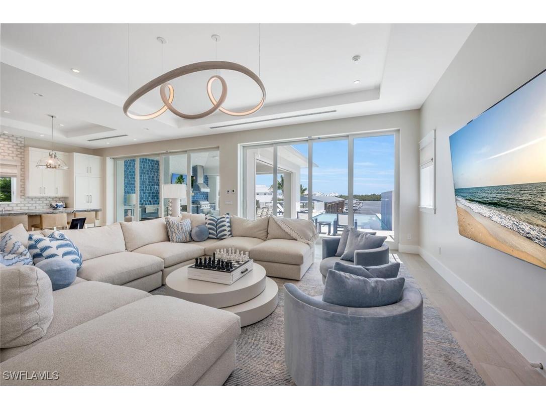 237 13th Street S Naples FL 34102 225059026 image4