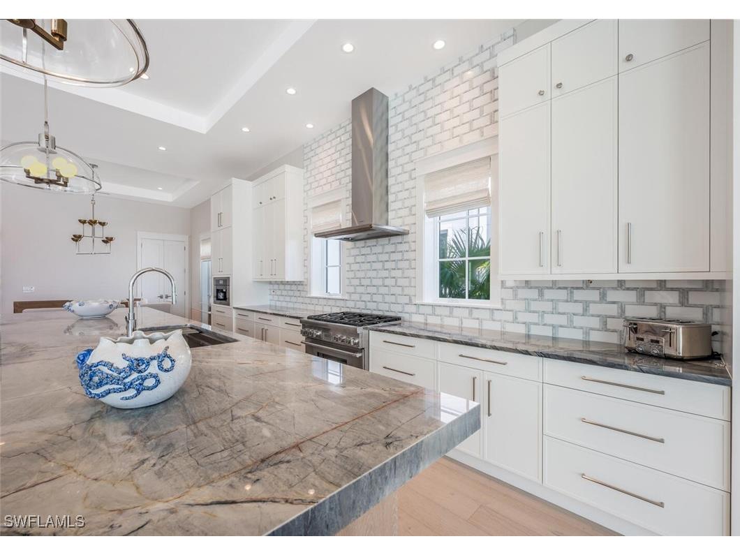 237 13th Street S Naples FL 34102 225059034 image6