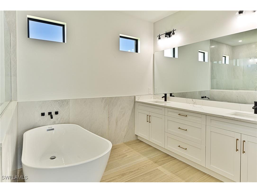 237 3rd Street Bonita Springs FL 34134 225064184 image16