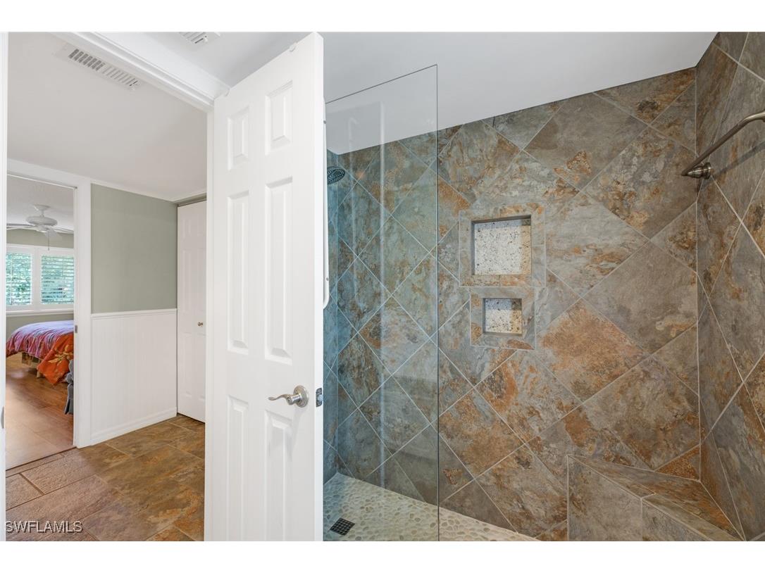 237 Albi Road #4 Naples FL 34112 225064060 image27