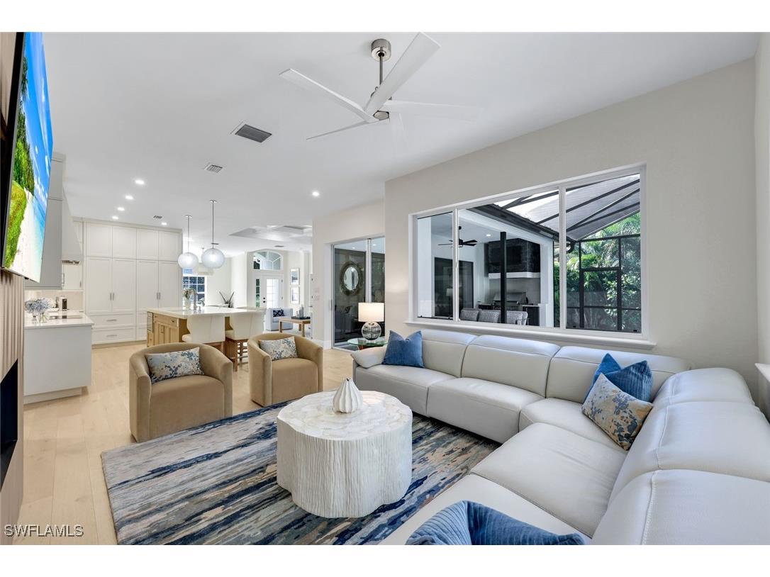 237 Charleston Court Naples FL 34110 225071051 image10