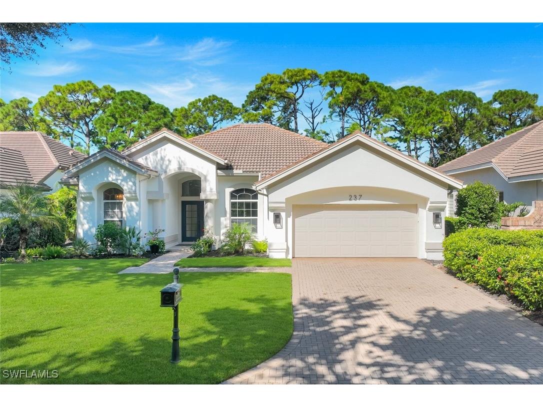 237 Charleston Court Naples FL 34110 225071051 image2