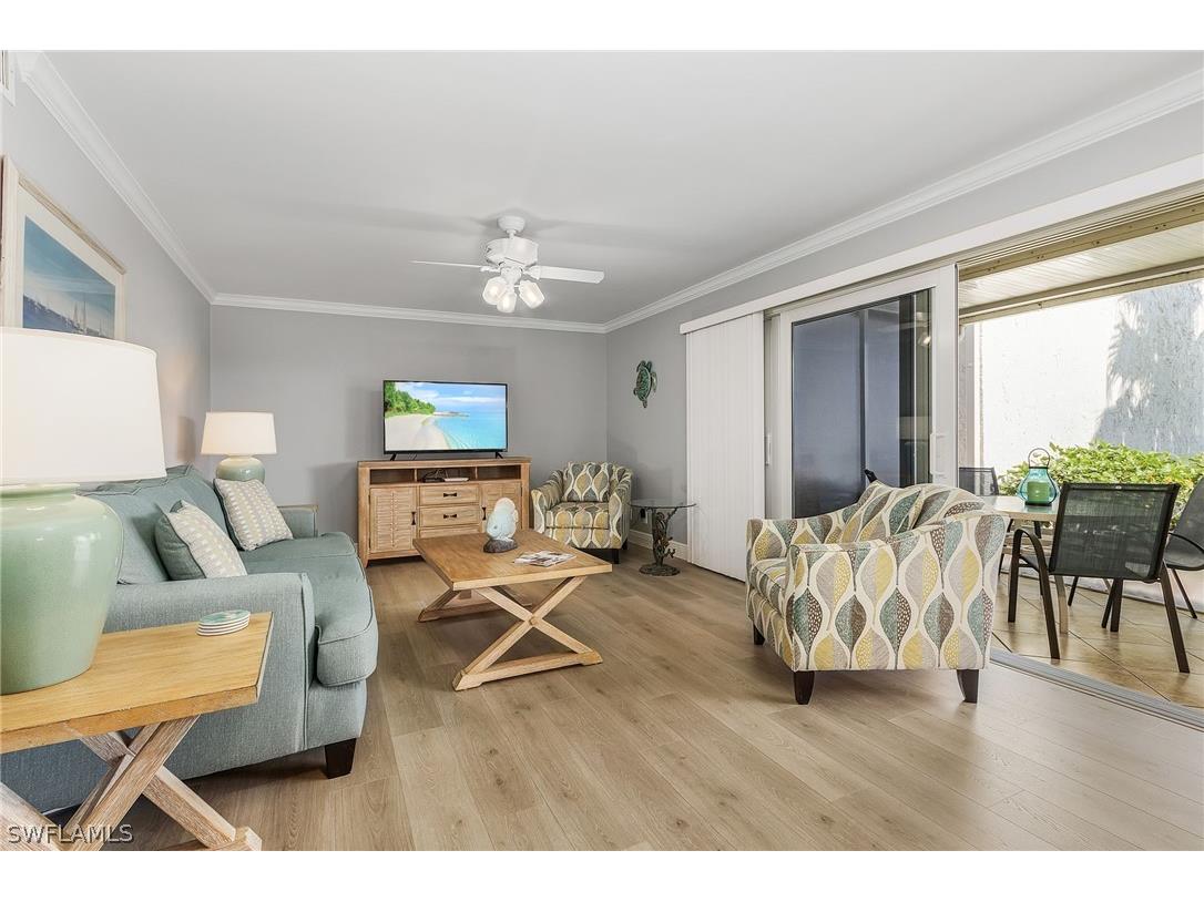 237 Palm Drive #1 Naples FL 34112 222083615 image1