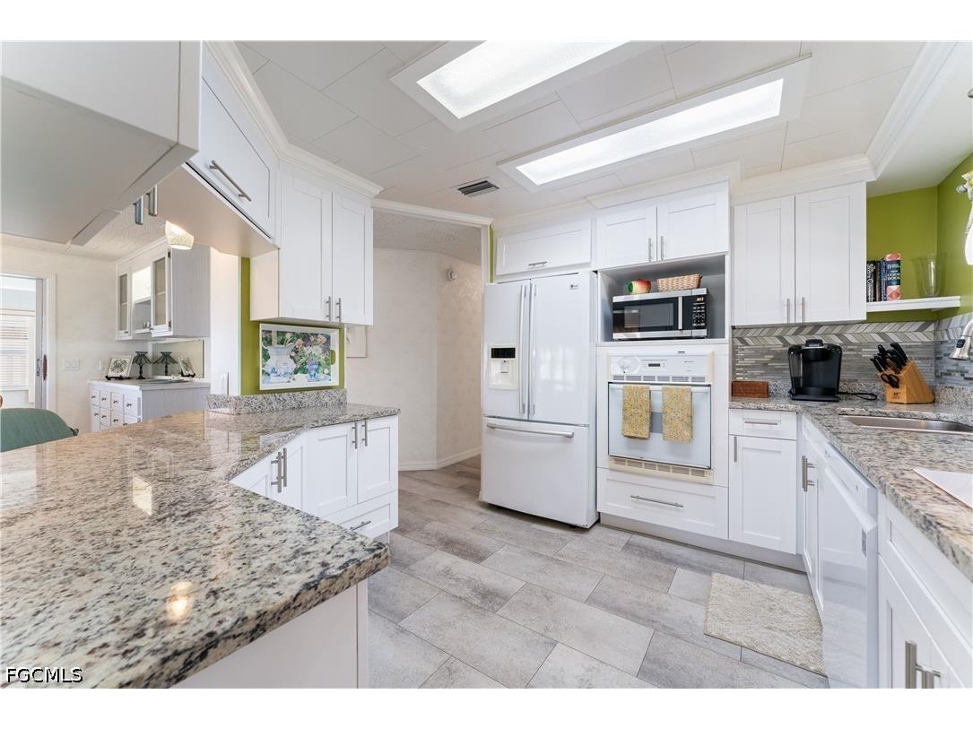237 Palmer Boulevard North Fort Myers FL 33903 2026021068 image9