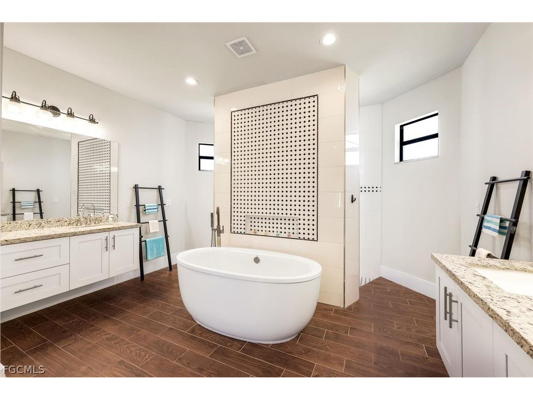 237 SW 21st Street Cape Coral FL 33991 2026007608 image30